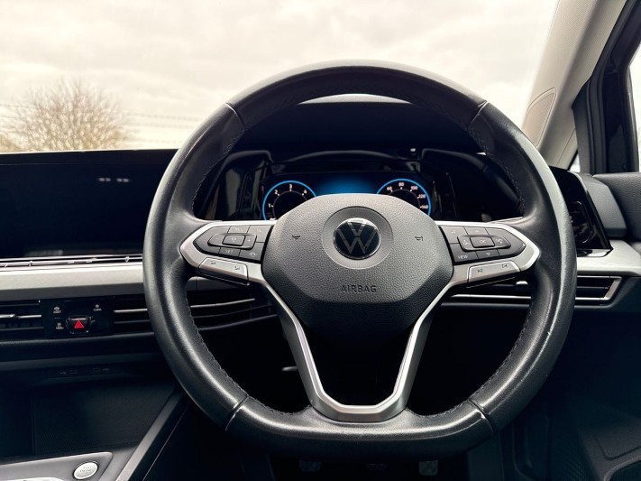 2022 (72) VOLKSWAGEN GOLF 2.0 TDI Life 5dr 5191814