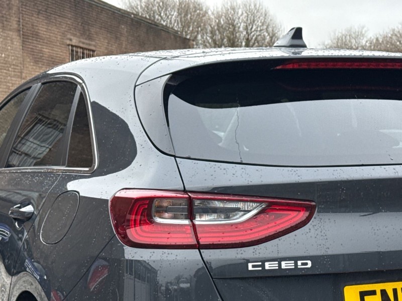 2023 (72) KIA CEED 1.5T GDi ISG 3 5dr DCT 5162855