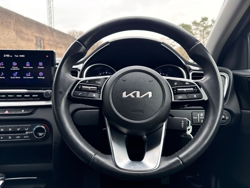 2023 (72) KIA CEED 1.5T GDi ISG 3 5dr DCT 5162837