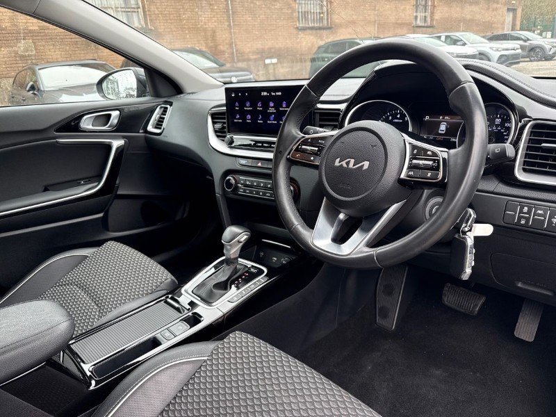 2023 (72) KIA CEED 1.5T GDi ISG 3 5dr DCT 5162830