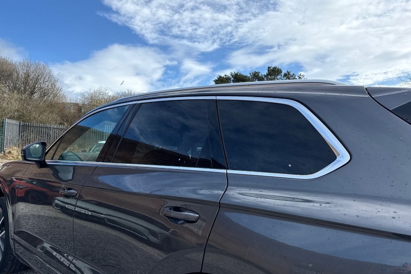 2023 (23) VOLKSWAGEN TOUAREG 3.0 V6 TDI 4Motion R-Line 5dr Tip Auto 5217053