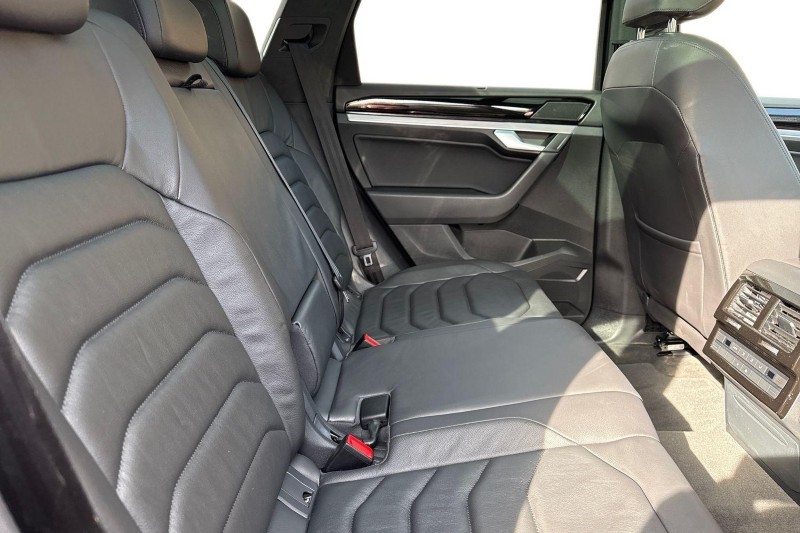 2023 (23) VOLKSWAGEN TOUAREG 3.0 V6 TDI 4Motion R-Line 5dr Tip Auto 5217023