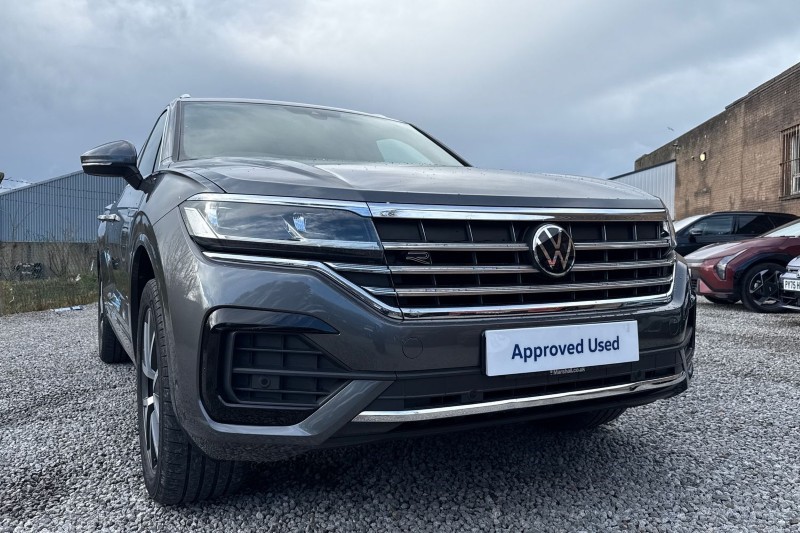 2023 (23) VOLKSWAGEN TOUAREG 3.0 V6 TDI 4Motion R-Line 5dr Tip Auto 5217056