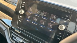 2025 (25) VOLKSWAGEN T-ROC 1.5 TSI R-Line 5dr DSG 5196703