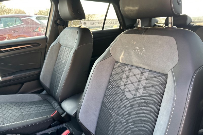 2025 (25) VOLKSWAGEN T-ROC 1.5 TSI R-Line 5dr DSG 5196712