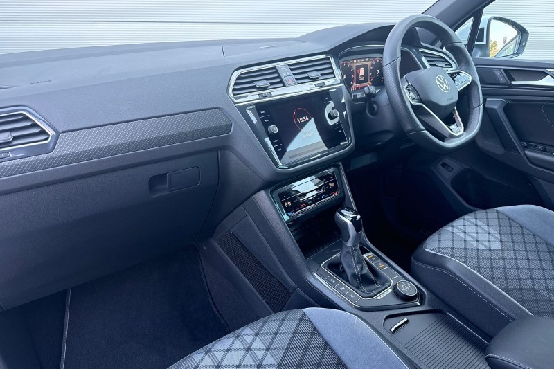 2022 (22) VOLKSWAGEN TIGUAN 2.0 TSI 4Motion R-Line 5dr DSG 5132944