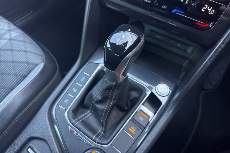 2022 (22) VOLKSWAGEN TIGUAN 2.0 TSI 4Motion R-Line 5dr DSG 5132942