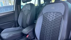 2022 (22) VOLKSWAGEN TIGUAN 2.0 TSI 4Motion R-Line 5dr DSG 5132943