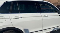 2022 (22) VOLKSWAGEN TIGUAN 2.0 TSI 4Motion R-Line 5dr DSG 5132947