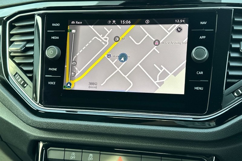 2022 (22) VOLKSWAGEN T-ROC 2.0 TSI 4MOTION R 5dr DSG 5204271