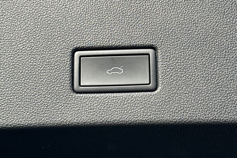 2022 (22) VOLKSWAGEN T-ROC 2.0 TSI 4MOTION R 5dr DSG 5204282