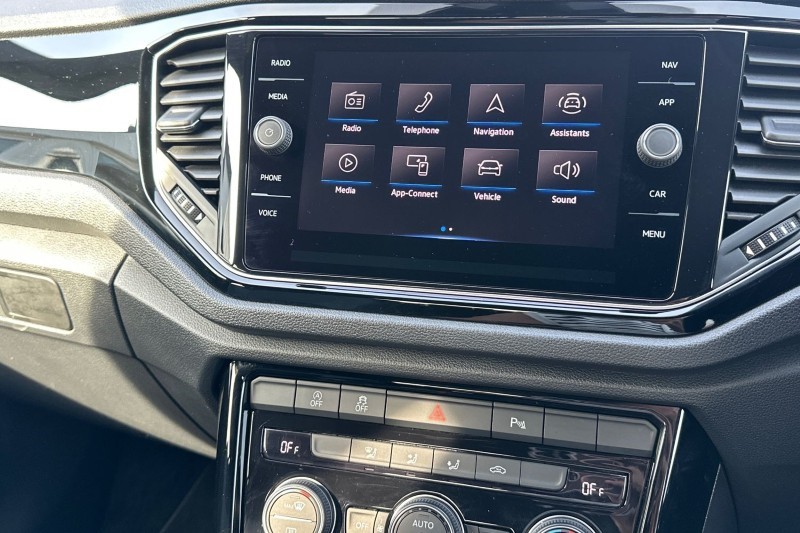 2022 (22) VOLKSWAGEN T-ROC 2.0 TSI 4MOTION R 5dr DSG 5204270