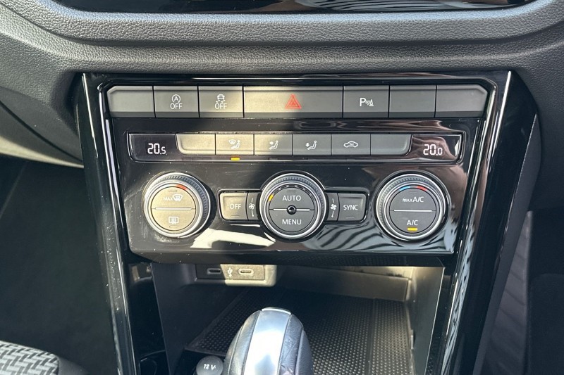 2022 (22) VOLKSWAGEN T-ROC 2.0 TSI 4MOTION R 5dr DSG 5204274