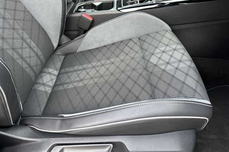 2024 (73) VOLKSWAGEN GOLF 2.0 TDI 150 R-Line 5dr DSG 5177272