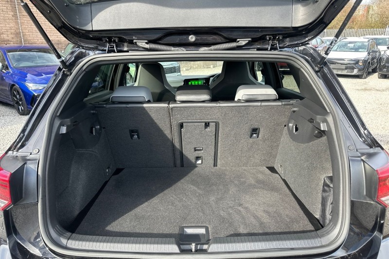 2024 (73) VOLKSWAGEN GOLF 2.0 TDI 150 R-Line 5dr DSG 5177289