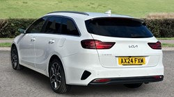 2024 (24) KIA CEED 1.5T GDi ISG 138 3 5dr 5189217