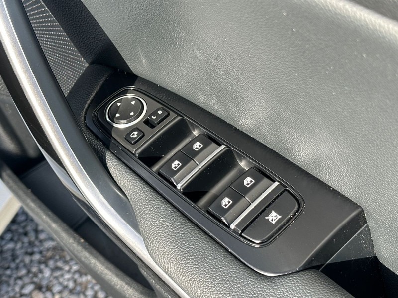 2024 (24) KIA CEED 1.5T GDi ISG 138 3 5dr 5189228