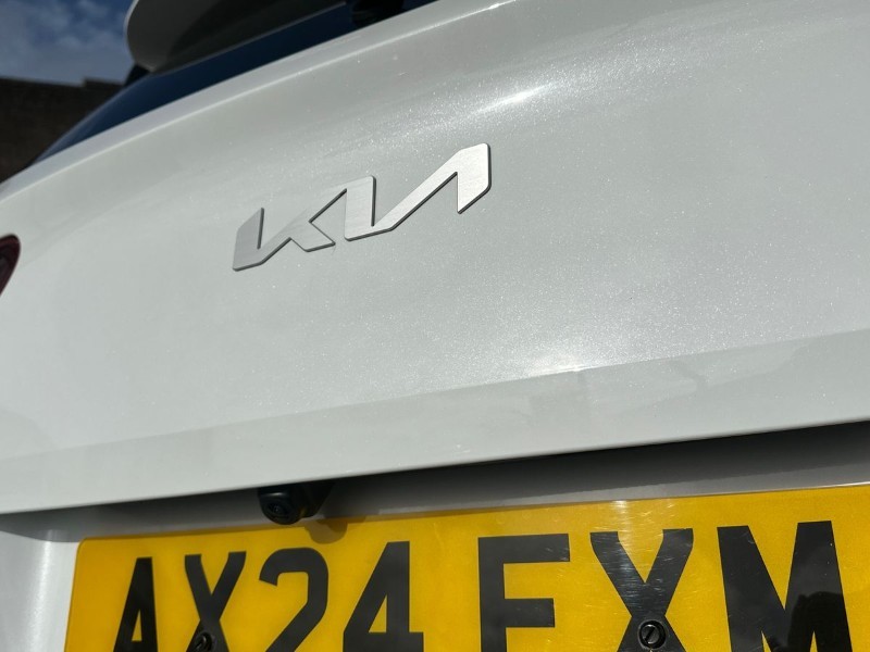 2024 (24) KIA CEED 1.5T GDi ISG 138 3 5dr 5189254