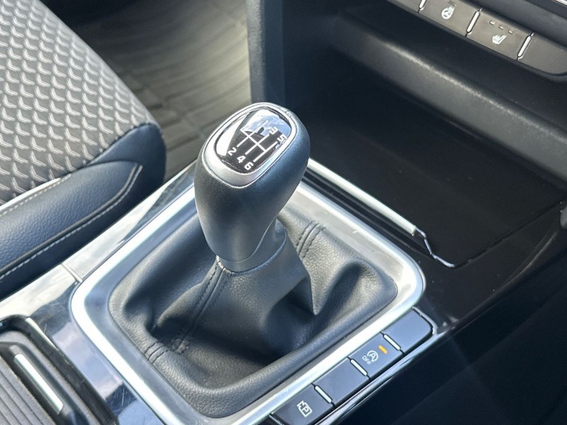 2024 (24) KIA CEED 1.5T GDi ISG 138 3 5dr 5189244