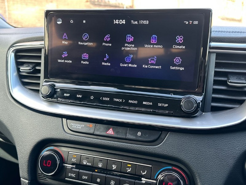 2024 (24) KIA CEED 1.5T GDi ISG 138 3 5dr 5189243