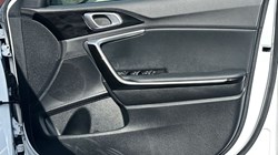 2024 (24) KIA CEED 1.5T GDi ISG 138 3 5dr 5189226