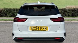 2024 (24) KIA CEED 1.5T GDi ISG 138 3 5dr 5189221