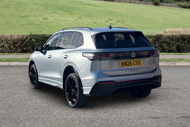 2025 (25) VOLKSWAGEN TIGUAN 1.5 TSI 272 eHybrid R-Line 5dr DSG