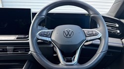 2025 (25) VOLKSWAGEN TIGUAN 1.5 TSI 272 eHybrid R-Line 5dr DSG 5164774