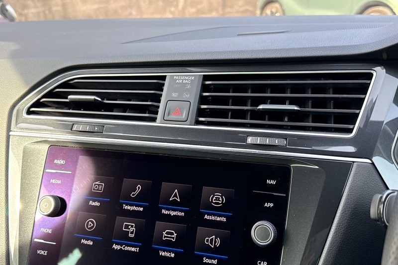 2023 (23) VOLKSWAGEN TIGUAN 1.5 TSI 150 R-Line 5dr DSG 5204431