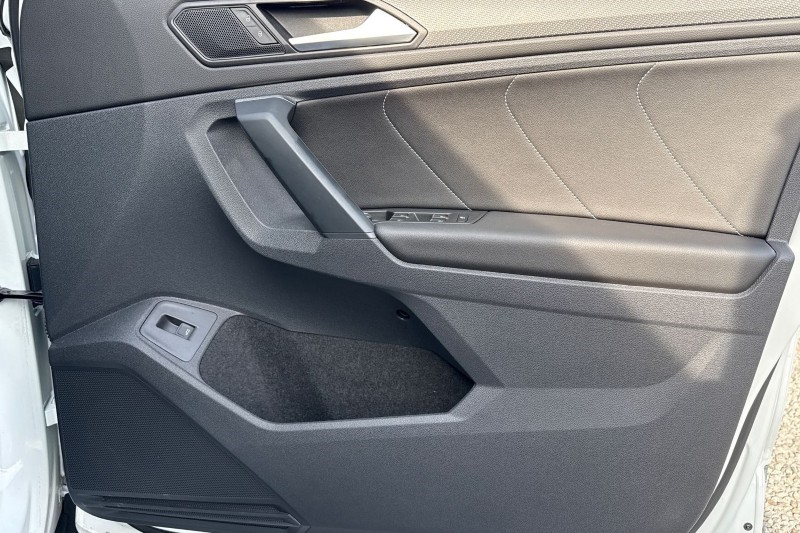 2023 (23) VOLKSWAGEN TIGUAN 1.5 TSI 150 R-Line 5dr DSG 5204413