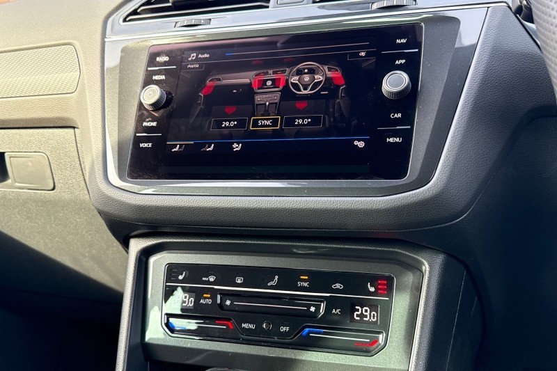 2023 (23) VOLKSWAGEN TIGUAN 1.5 TSI 150 R-Line 5dr DSG 5204428