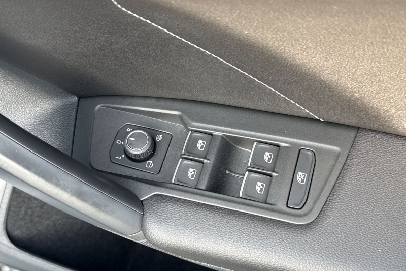 2023 (23) VOLKSWAGEN TIGUAN 1.5 TSI 150 R-Line 5dr DSG 5204417