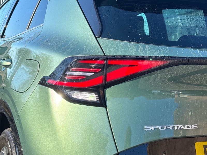 2024 (73) KIA SPORTAGE 1.6T GDi HEV GT-Line 5dr Auto 5256571