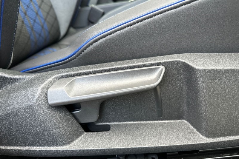 2025 (75) VOLKSWAGEN GOLF 2.0 TSI 333 R 4Motion 5dr DSG 5166979