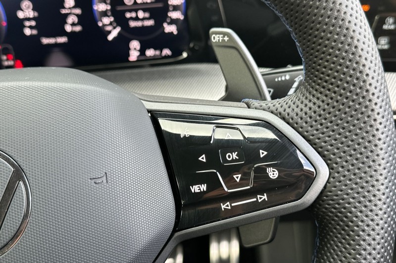 2025 (75) VOLKSWAGEN GOLF 2.0 TSI 333 R 4Motion 5dr DSG 5166984