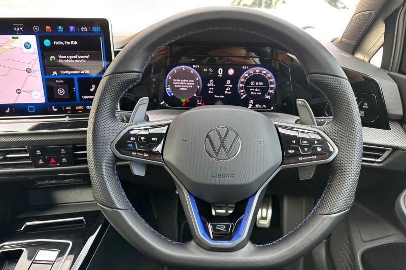 2025 (75) VOLKSWAGEN GOLF 2.0 TSI 333 R 4Motion 5dr DSG 5166982