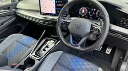 2025 (75) VOLKSWAGEN GOLF 2.0 TSI 333 R 4Motion 5dr DSG 5166975