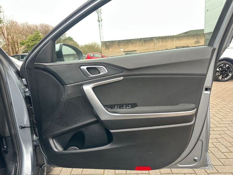 2023 (23) KIA XCEED 1.5T GDi ISG 2 5dr 5182422