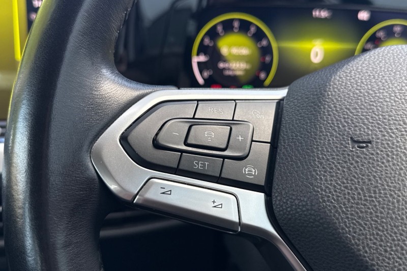 2020 (20) VOLKSWAGEN GOLF 1.5 eTSI 150 Life 5dr DSG 5189195