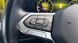 2020 (20) VOLKSWAGEN GOLF 1.5 eTSI 150 Life 5dr DSG 5189195