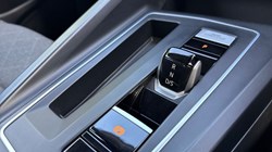 2020 (20) VOLKSWAGEN GOLF 1.5 eTSI 150 Life 5dr DSG 5189204