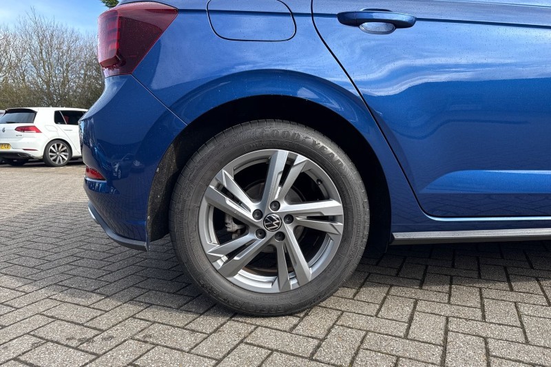 2022 (72) VOLKSWAGEN POLO 1.0 TSI 110 R-Line 5dr DSG 5217566