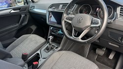 2021 (21) VOLKSWAGEN TIGUAN 1.5 TSI 150 Life 5dr DSG 5217531