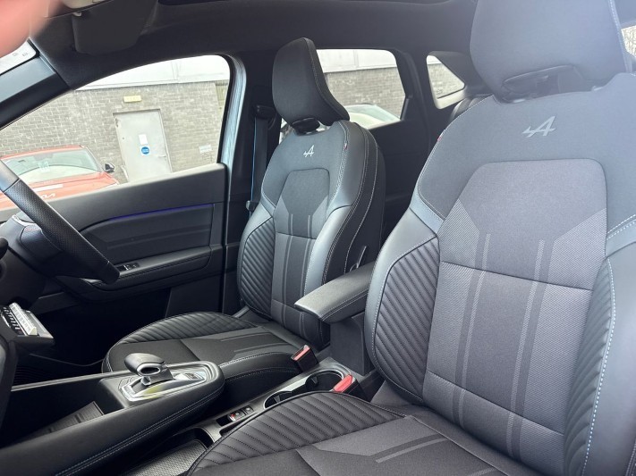 2024 (74) RENAULT SYMBIOZ 1.6 E-Tech FHEV 145 Iconic Esprit Alpine 5dr Auto 5178749