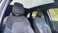 2024 (74) RENAULT SYMBIOZ 1.6 E-Tech FHEV 145 Iconic Esprit Alpine 5dr Auto 5178728