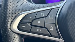 2024 (74) RENAULT SYMBIOZ 1.6 E-Tech FHEV 145 Iconic Esprit Alpine 5dr Auto 5178737