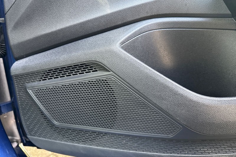 2019 (19) VOLKSWAGEN POLO 1.0 TSI 95 R-Line 5dr 5228129