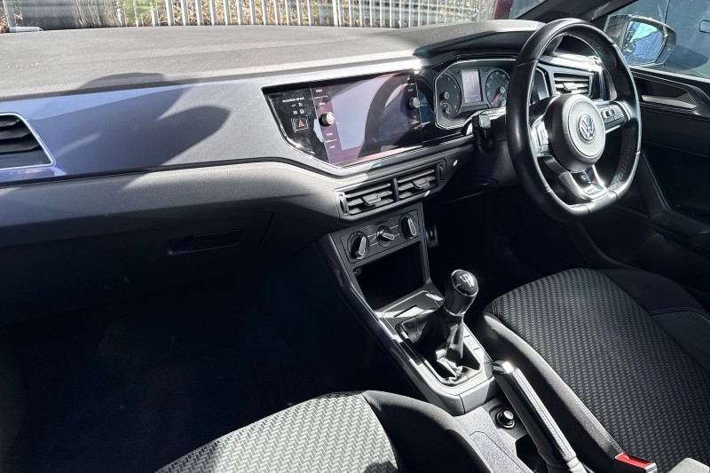 2019 (19) VOLKSWAGEN POLO 1.0 TSI 95 R-Line 5dr 5228145