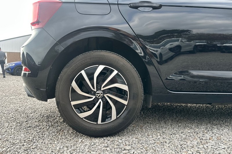 2025 (75) VOLKSWAGEN POLO 1.0 TSI Life 5dr DSG 5199376