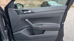 2025 (75) VOLKSWAGEN POLO 1.0 TSI Life 5dr DSG 5199379